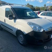 Opel Combo opel combo bianco