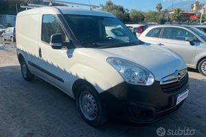 Opel Combo opel combo bianco