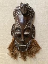 Maschera tribale africana