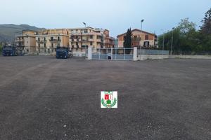 Parcheggio di 6584 mq fronte strada principale