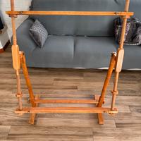 Telaio da ricamo in legno con base da pavimento