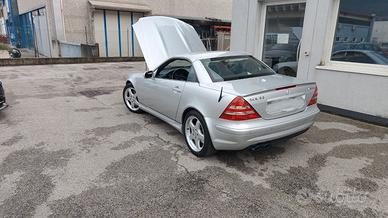 Mercedes SLK 32 AMG TAGLIANDATA