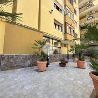 2 LOCALI A MARANO DI NAPOLI