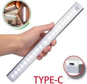 Lampada led con sensore di movimento 