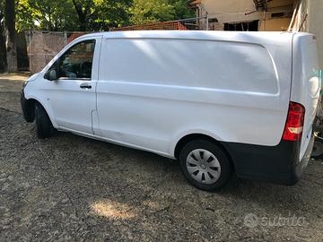 Mercedes vito furgone
