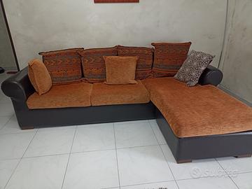 Divano  con penisola