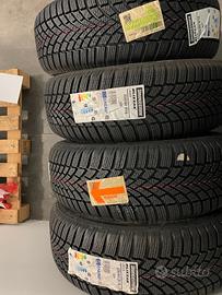 CERCHI ORIGINALI VW T ROC CON GOMME INVERNALI BRID