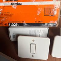 Pulsanti bticino serie Domino 1102N