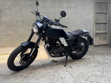 Scrambler Brixton felsberg 250