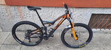 specialized stumpjumper full carbon L
