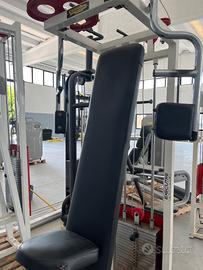 pectoral machine technogym