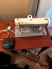 Macchina da Cucire Necchi Lelia 513