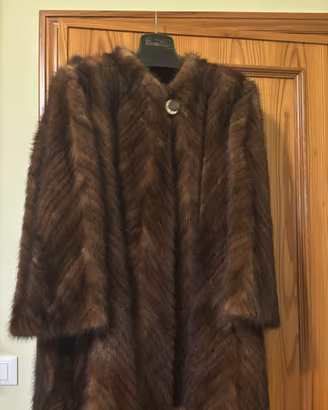 Elegante Pelliccia di Visone Marrone