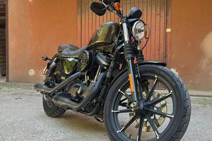 Harley XL 883 IRON
