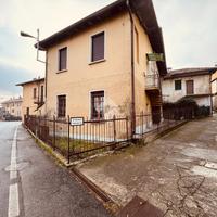 3 LOCALI A CASATENOVO