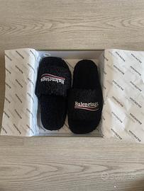 balenciaga slides