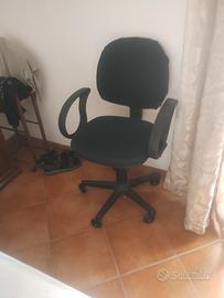 sedia d'ufficio a rotelle 