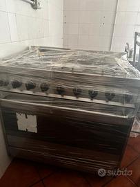 Cucina a Gas 6 fuochi 
