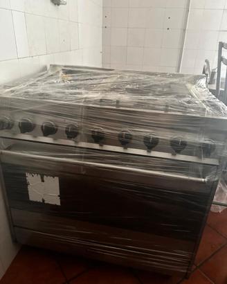 Cucina a Gas 6 fuochi 