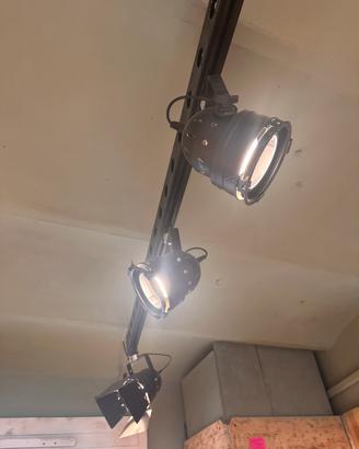 Traliccio con 12 fari cinema