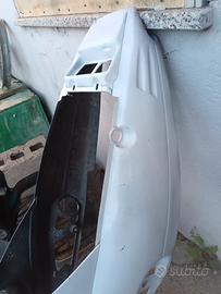 carena posteriore f12 