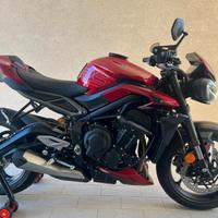 Triumph Street Triple - 2023