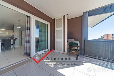 Luminoso Bilocale Via Dell'Eucaliptus