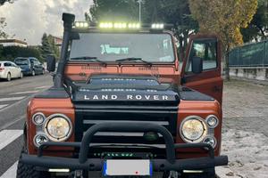 Defender  110 2.4 TD SE 2007   7 posti