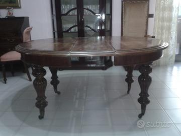Tavolo in legno inglese  vittoriano