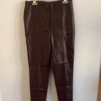 Pantaloni bordeaux a sigaretta in finta pelle TG L