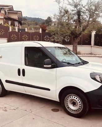 Fiat Doblo METANO 1.4 T.JET 120CV CLIMA CRUISE CAR