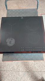 piano induzione electrolux err 822