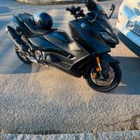 Yamaha t-max 560 tech max