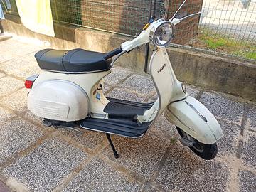 Vespa Bajaj 150 