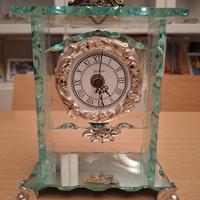 Orologio a pendolo vintage in vetro e argento 