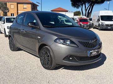 Lancia Ypsilon 1.0 5 posti S&S Hybrid Ecochic UnYc