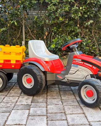 Trattore a pedali Peg Perego