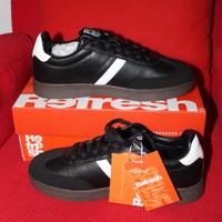 Sneakers Refresh Nere e Bianche - Nuove tg.39