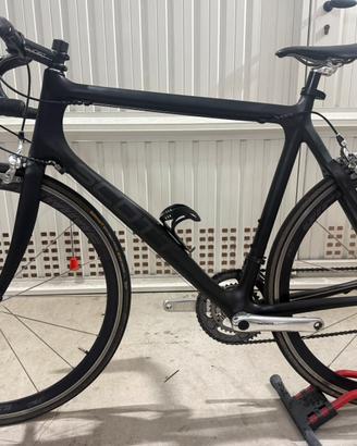 Bici  corsa.   Scott.  Carbonio.