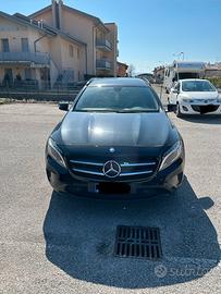Mercedes-benz GLA X156 - 200 d