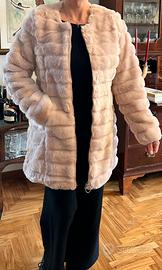 pelliccia ecologica rosa