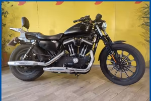 HARLEY-DAVIDSON 883 Iron XL 883N