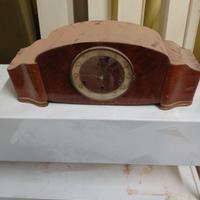 Orologio da tavolo d’epoca in legno – da restaurar