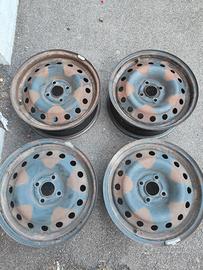 CIRCHI DI FERRO CON 4 FORI RAGGIO 15 