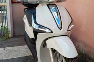 PIAGGIO LIBERTY 125 - solo 39km + accessori