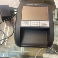 Vericatore e contatore banconote