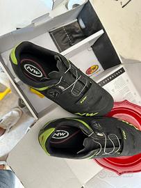 Scarpe ciclismo con tacchetti spd