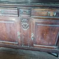Credenza 