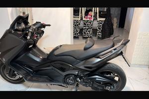 Yamaha Tmax 530