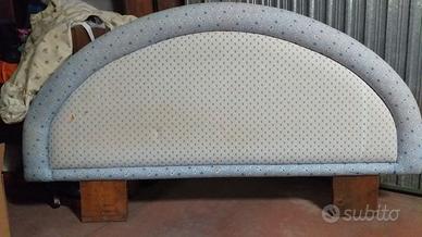 letto con testata